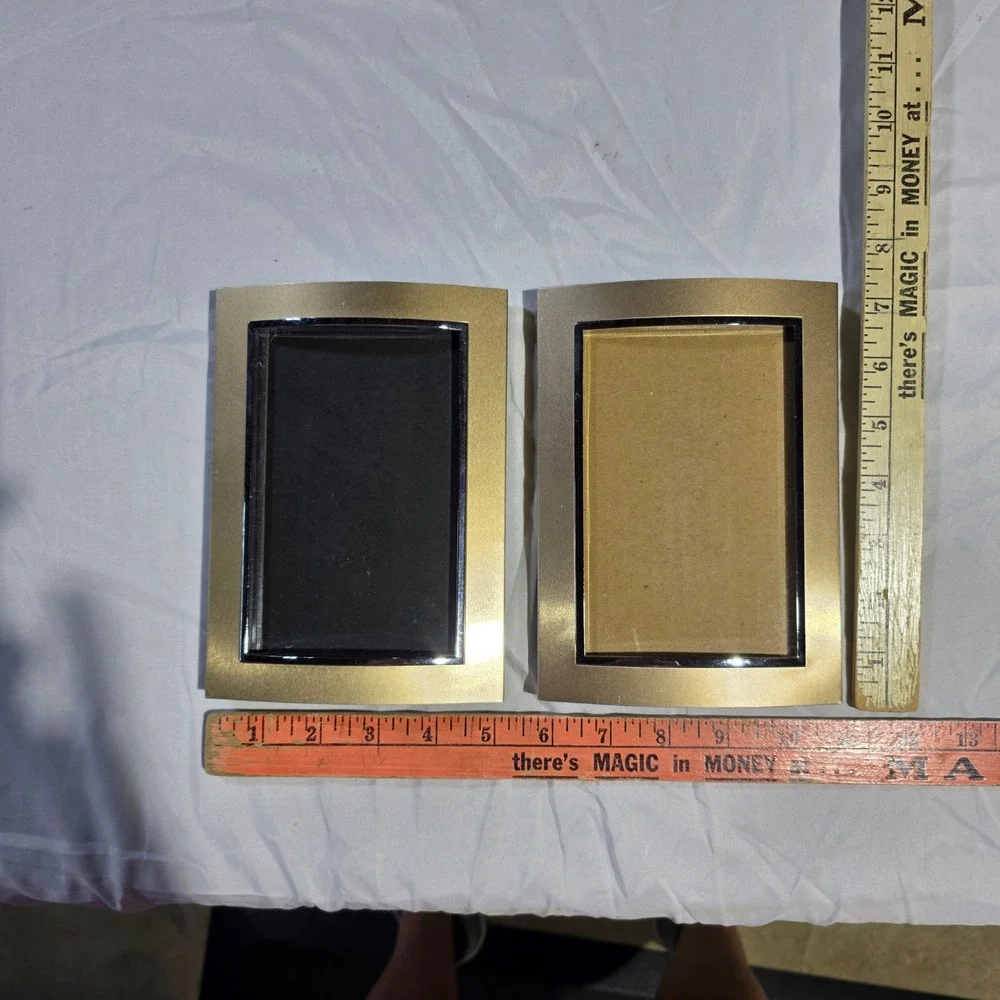 Set of 2 Gold Curved Modern Picture Frames 3.5x5 Photo Display Home Decor